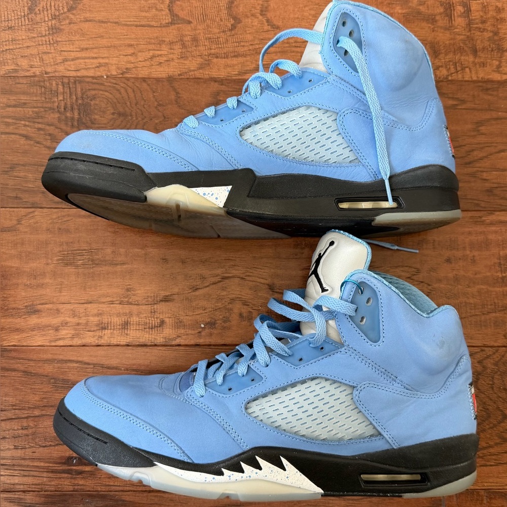 Jordan 5 Retro SE Mid UNC - Picture 12 of 13